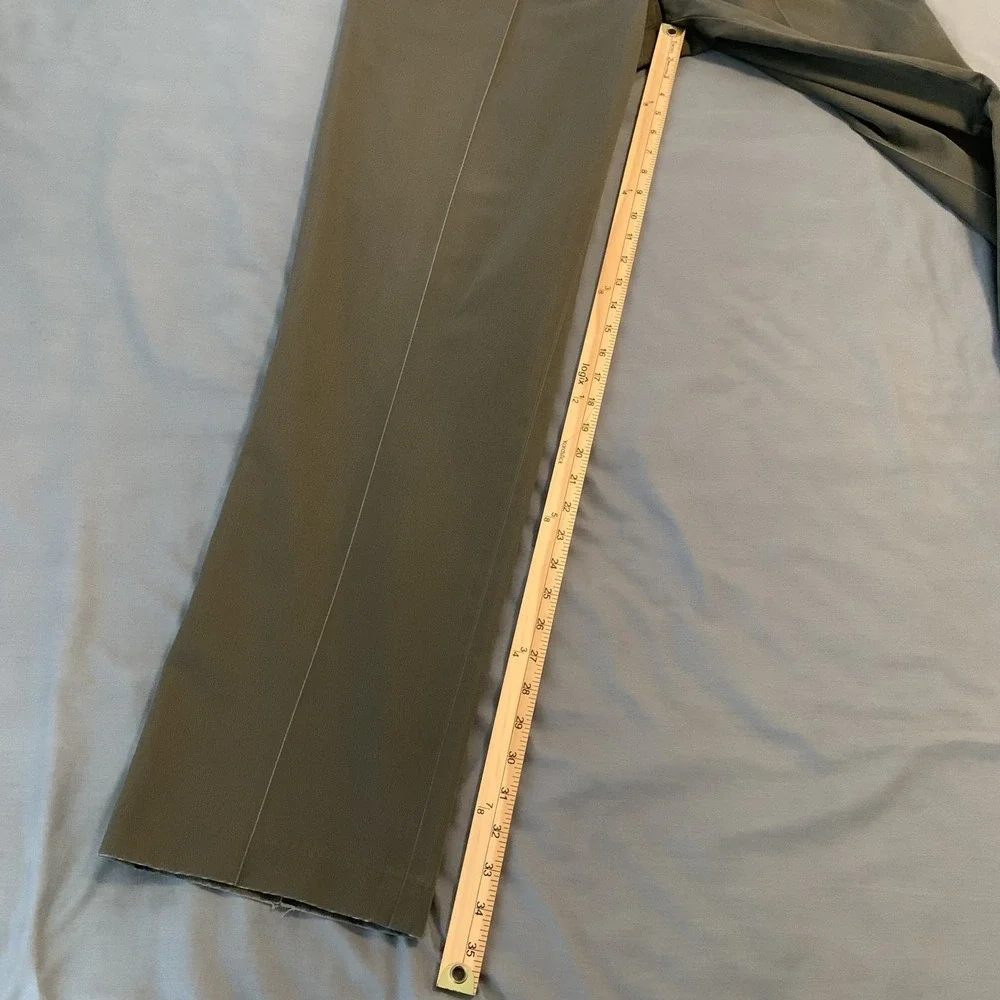 L.L. Bean‎ Pants Mens 37x29 Green Classic Fit Pleated Chino Straight Leg Casual
